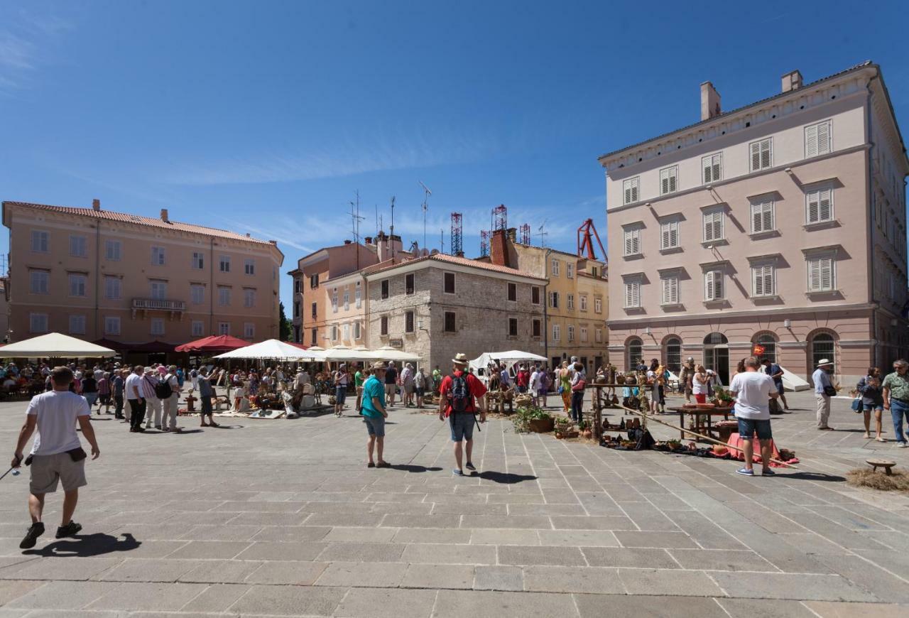Augustus Forum View PUY Eksteriør bilde